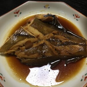 フライパンで誰でも簡単！照りうまカレイの煮付け